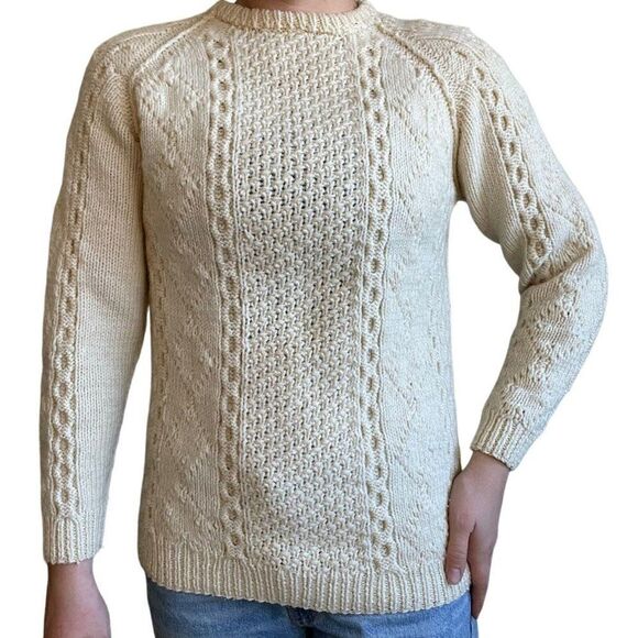 Vintage Womens Hand Knit 100% Wool Chunky Fisherman Crewneck White Sweater Sz M - Picture 1 of 8